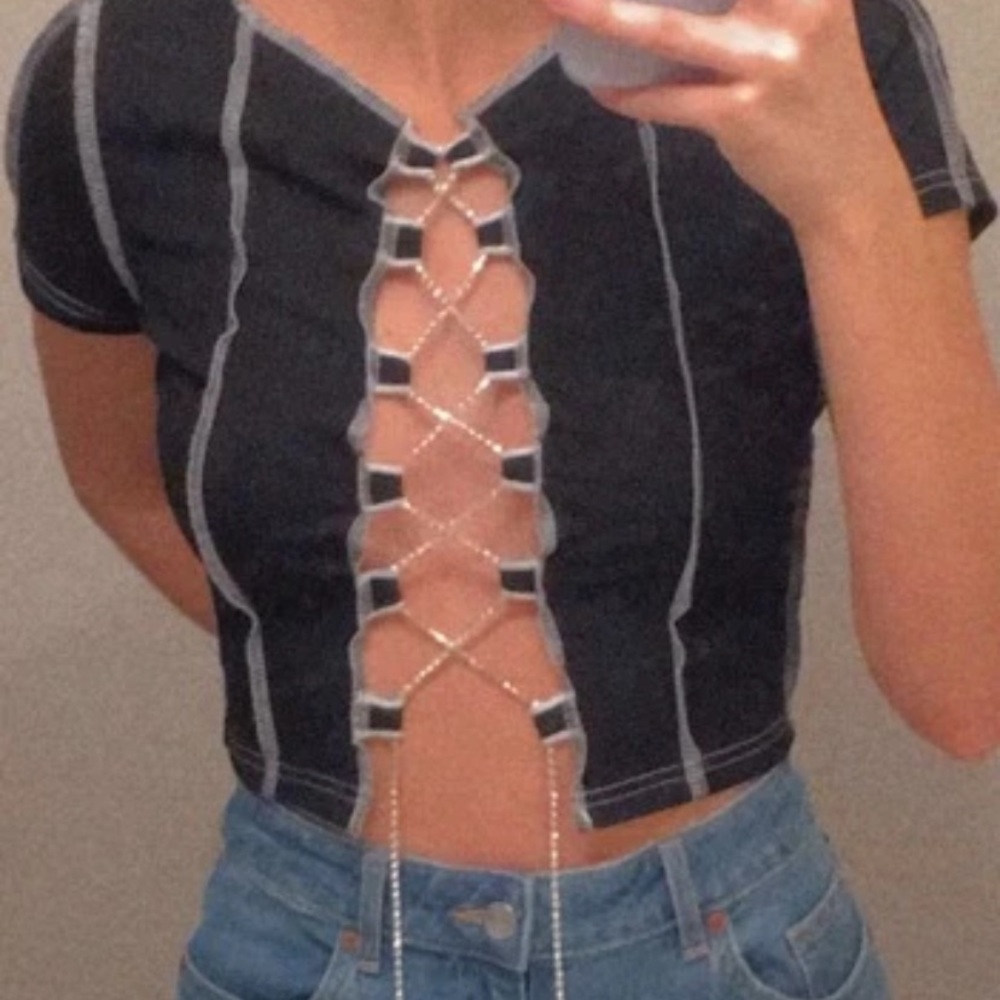 TIE UP TOP🖤